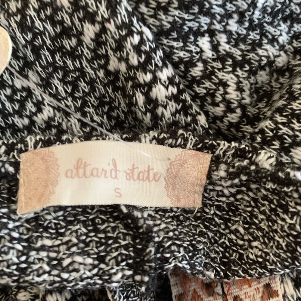 Altar'd State Boho Oversized Top Size Small - Picture 2 of 8